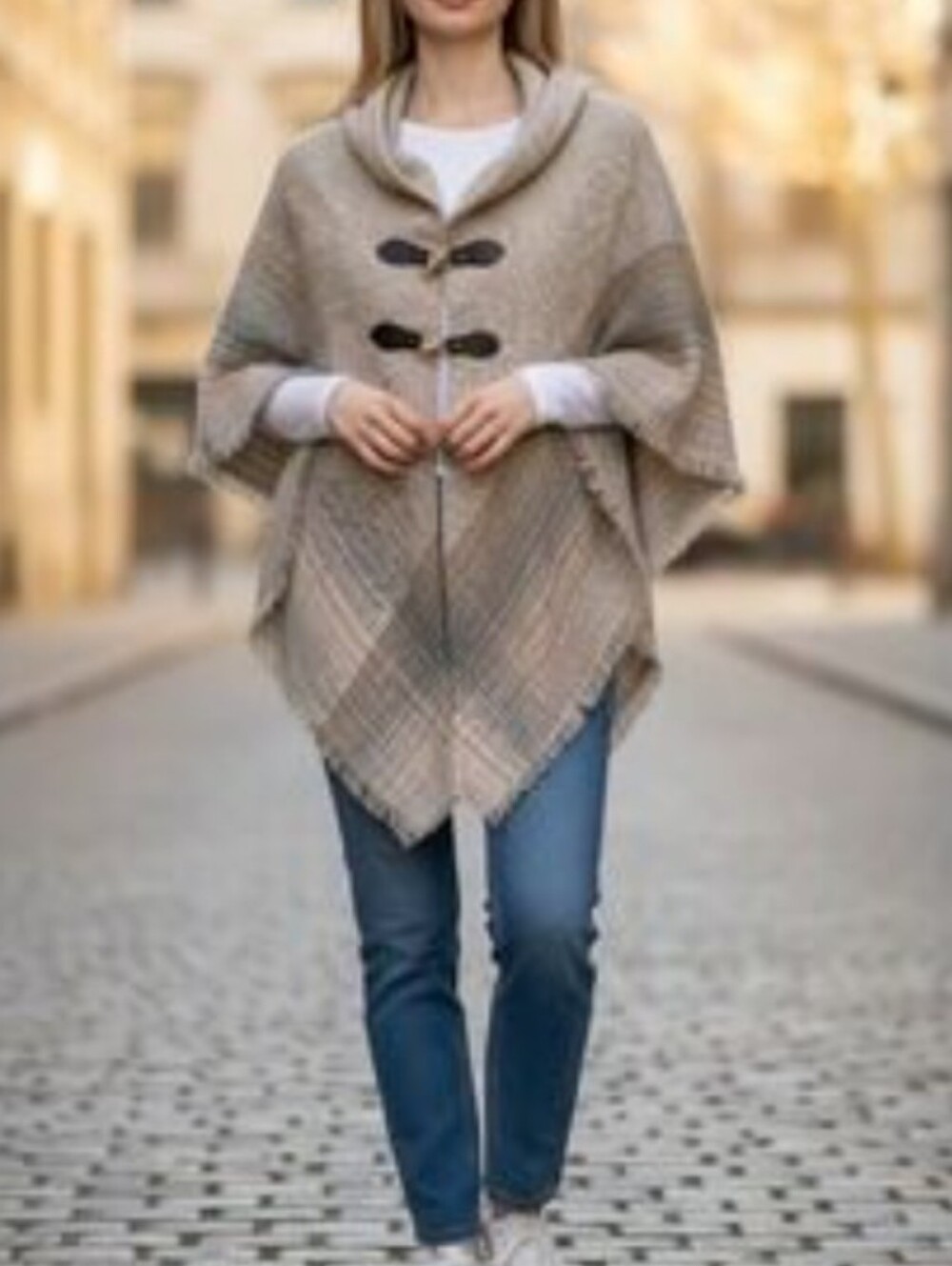 Apt 9 Women’s‎ cape Tan and brown size medium